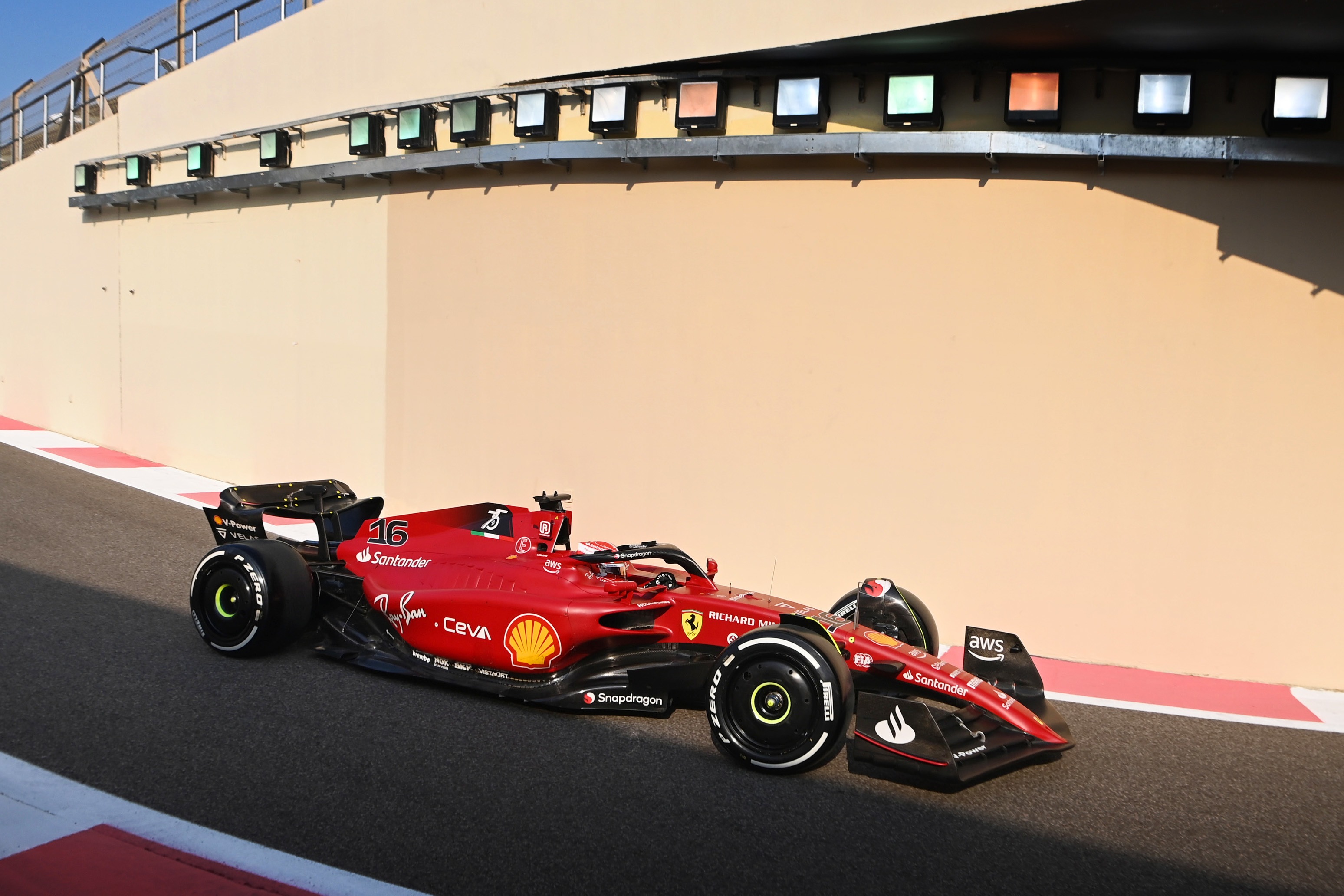 Ferrari F1-75